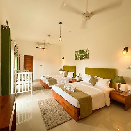J Leaf Hotel By Blue Bird Negombo Zewnętrze zdjęcie