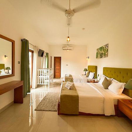 J Leaf Hotel By Blue Bird Negombo Zewnętrze zdjęcie