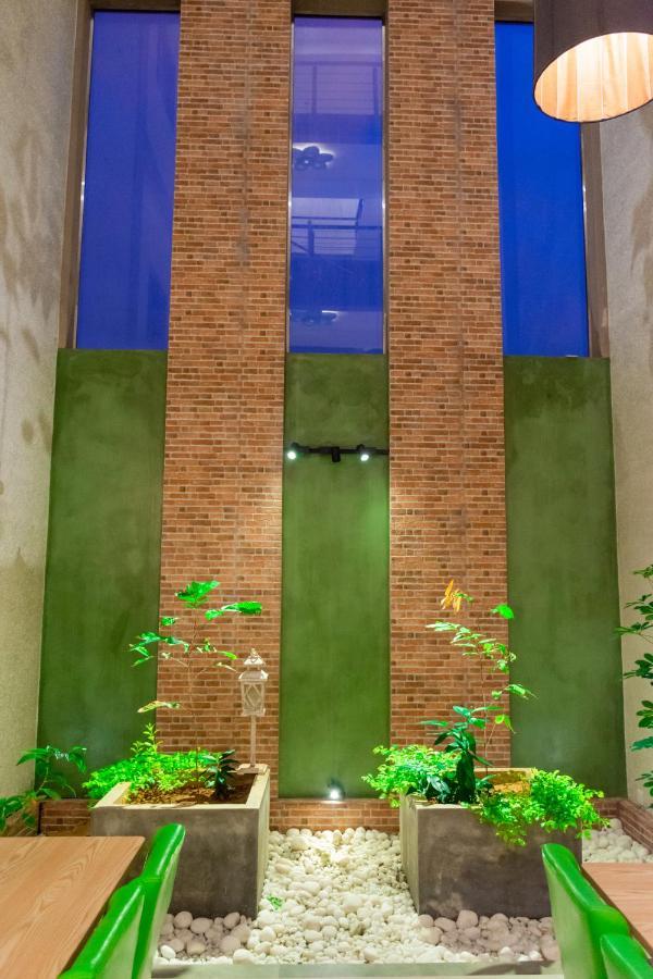 J Leaf Hotel By Blue Bird Negombo Zewnętrze zdjęcie