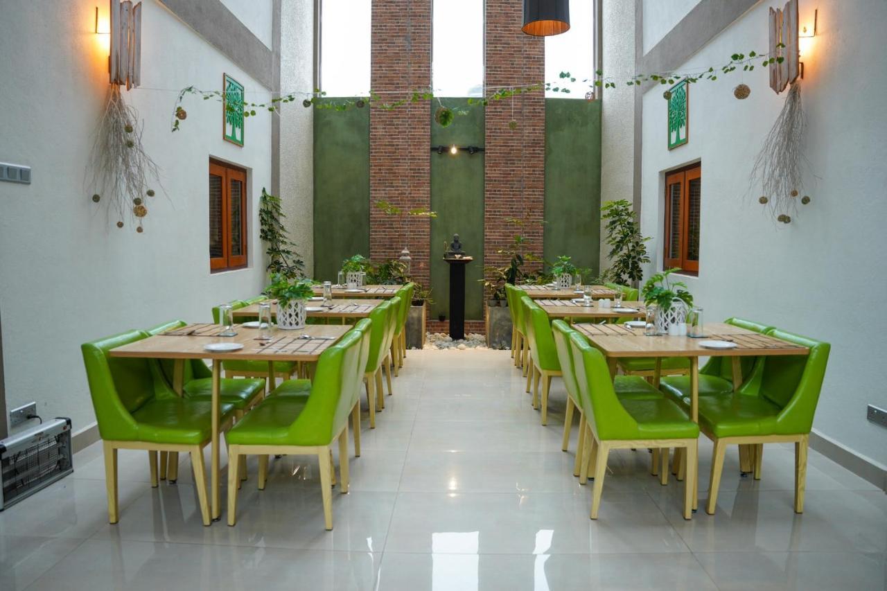 J Leaf Hotel By Blue Bird Negombo Zewnętrze zdjęcie